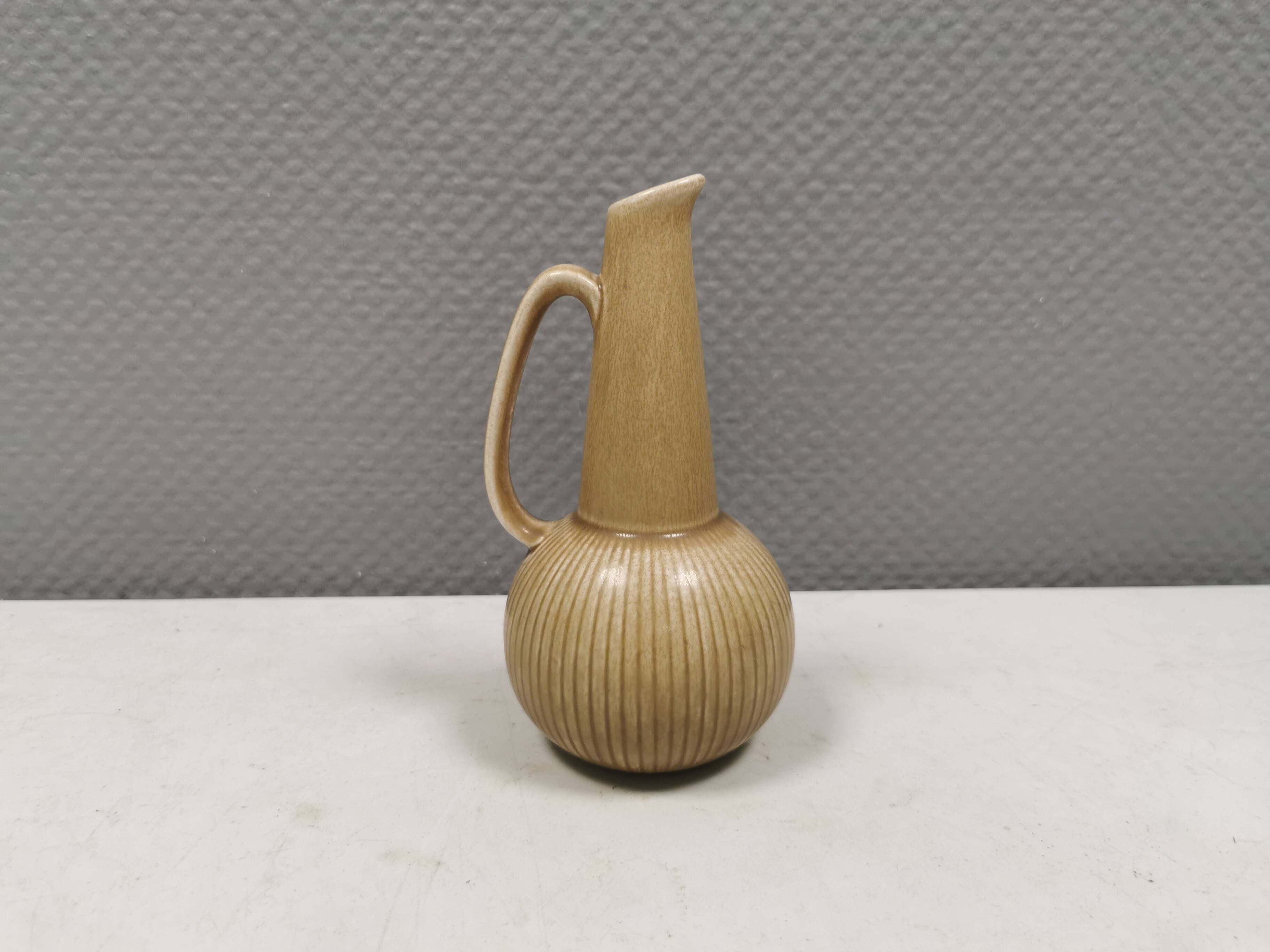 A Ritzi vase with handle by Gunnar Nylund  for Rörstrand, Sweden 1960s.