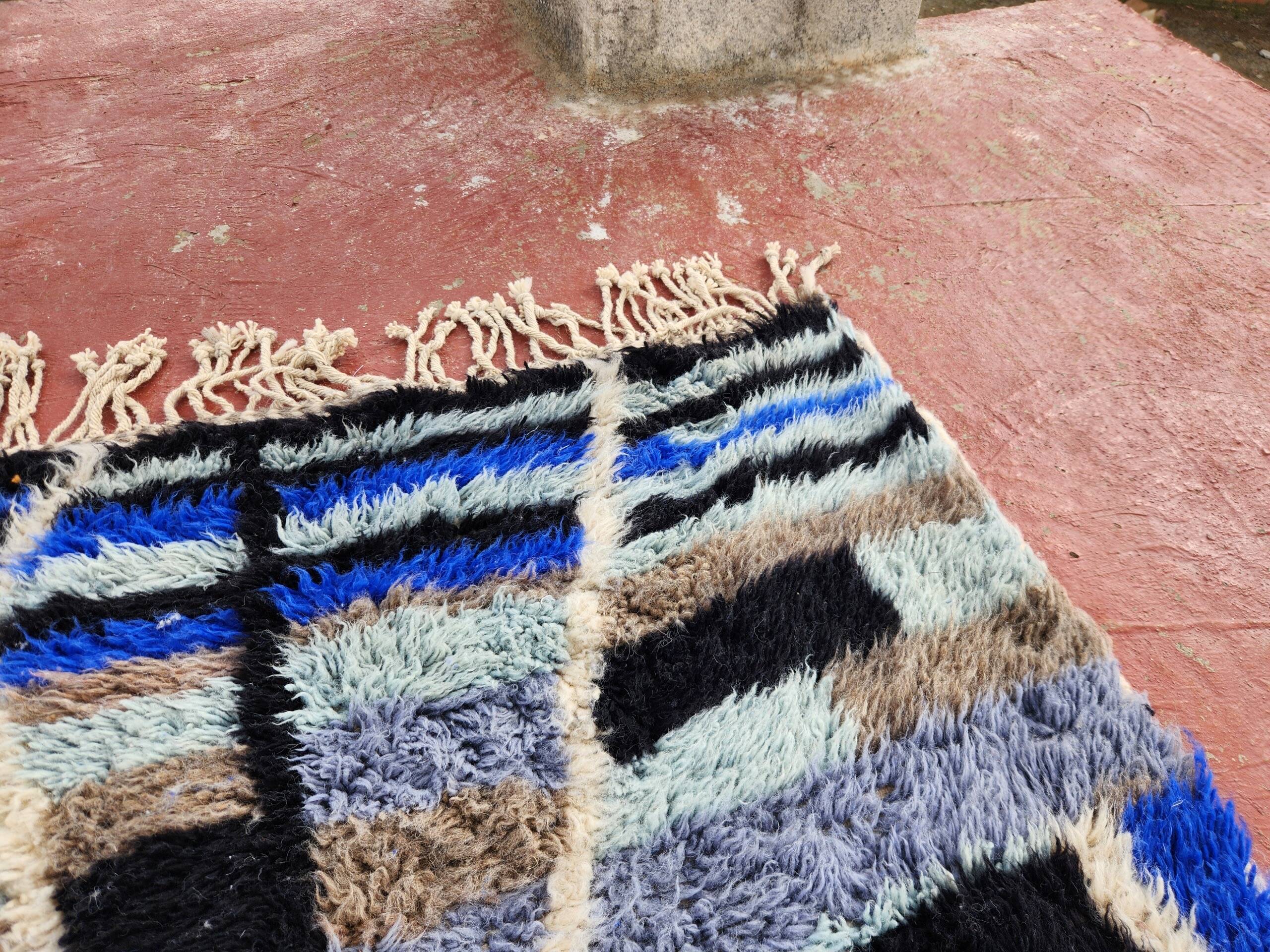Beni Ouarain rug 300x130 cm – Handmade piece in thick wool,