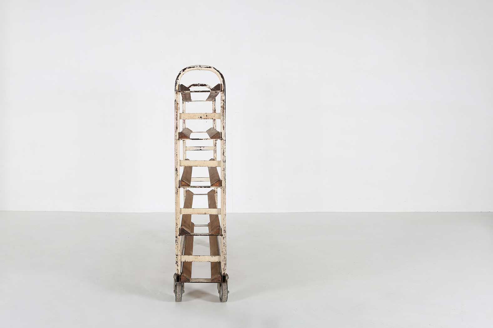 Industrial bread shelving ca.1920