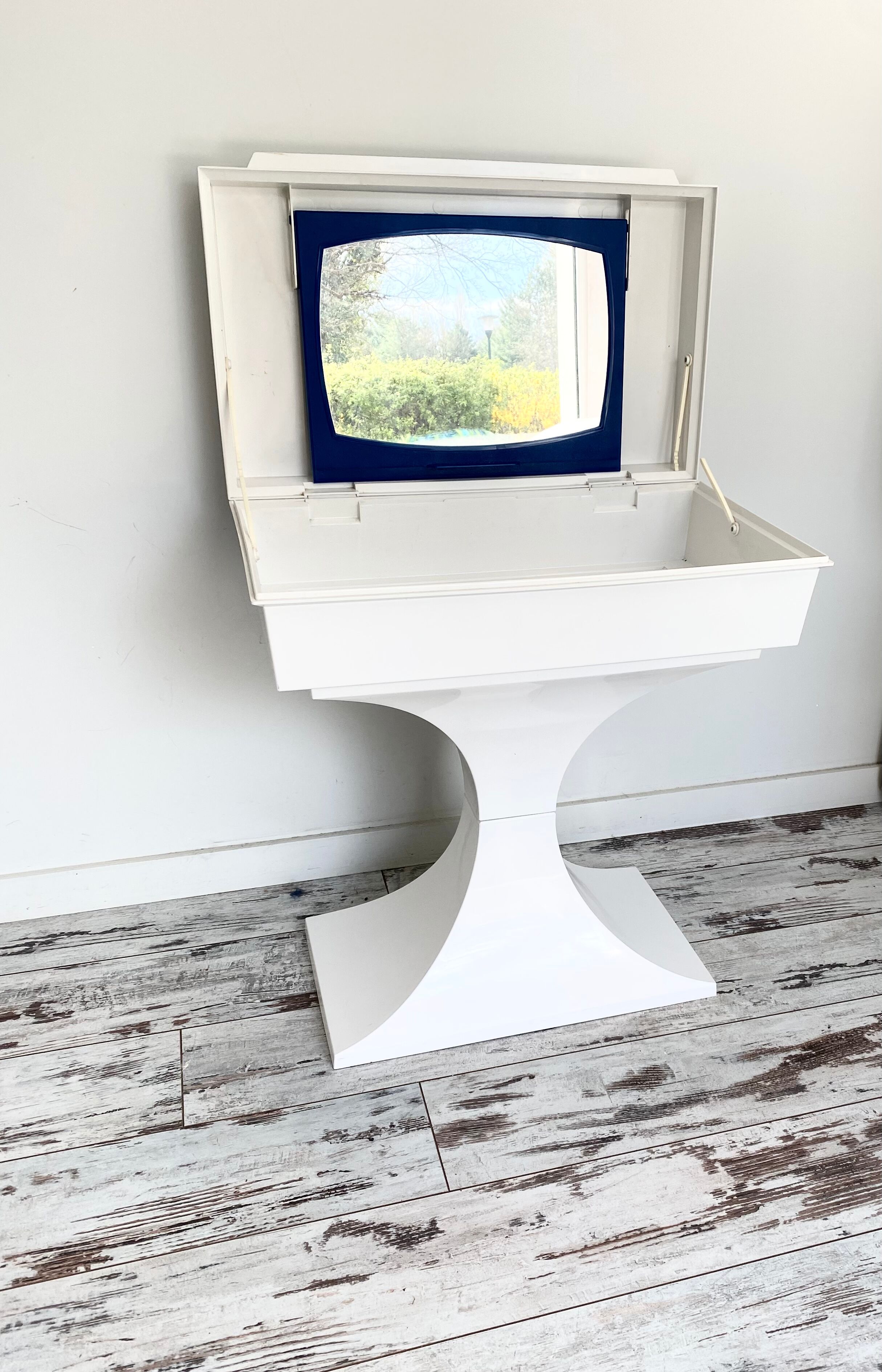 DRESSING TABLE PRISUNIC circa 70