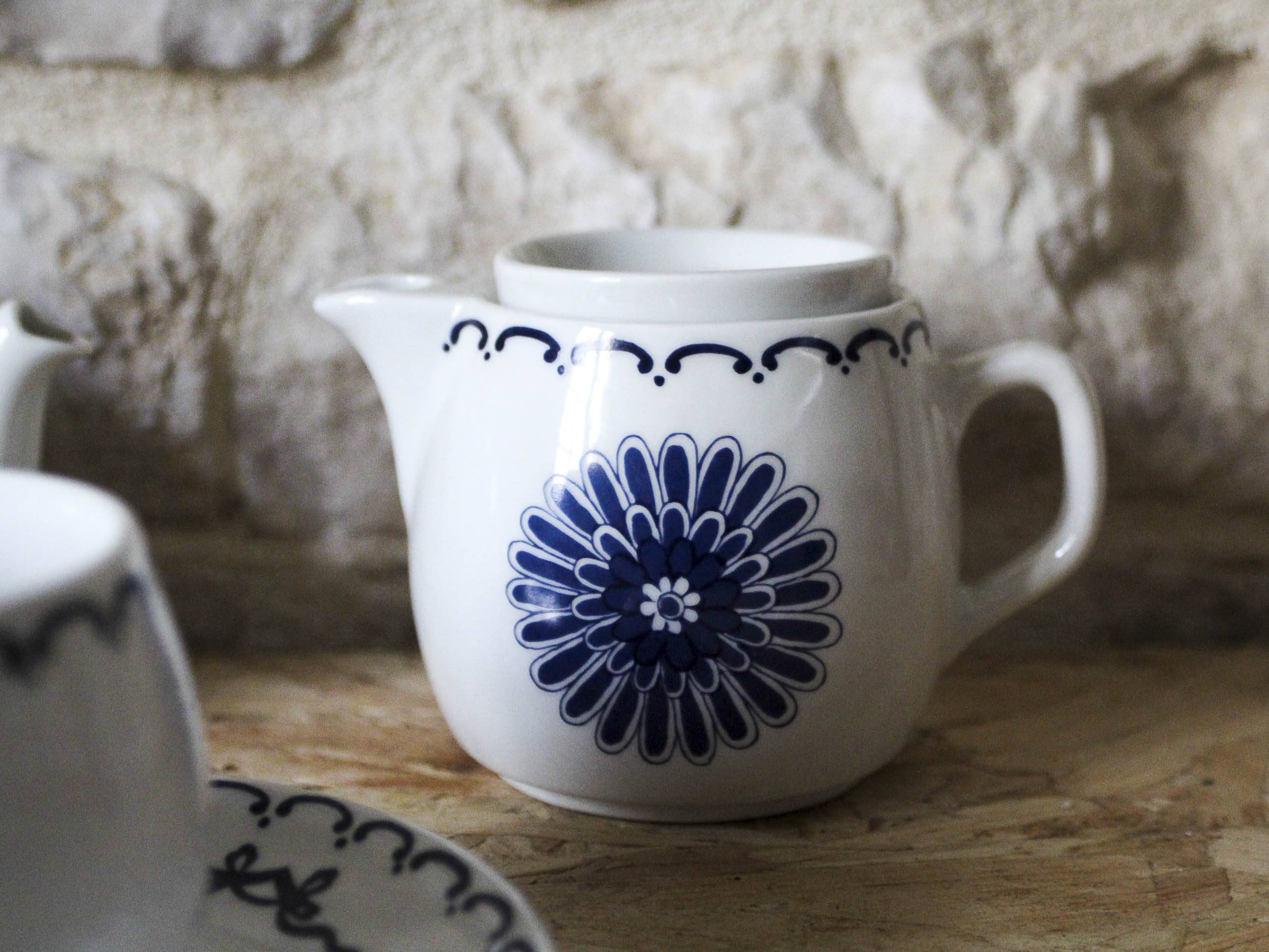 Tea service with blue Ming decor Paris Porcelain