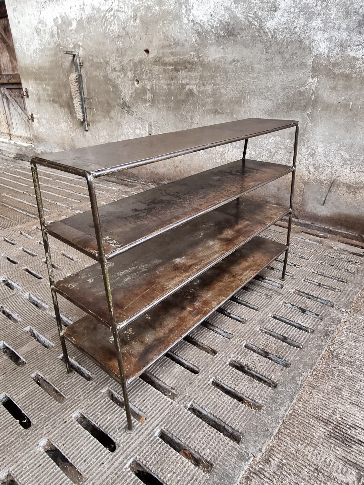 Industrial shelving rack