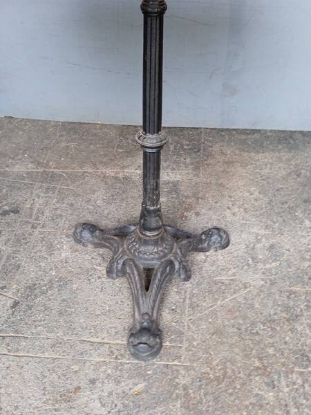 Bistro table 70/70cm solid wood top pedestal table