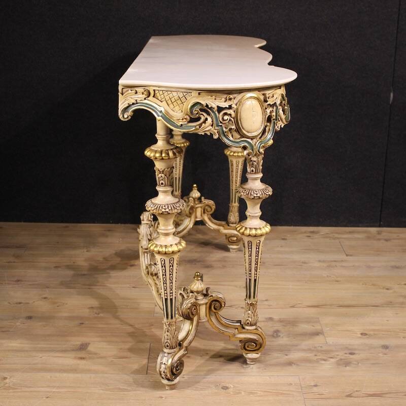 Console laquée et dorée italienne de style éclectique du 20e siècle
