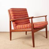 Pair of Danish armchairs in solid teak and fabric, Svend Aage Eriksen 1960.