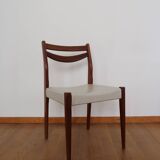 4 Scandinavian teak chairs 70