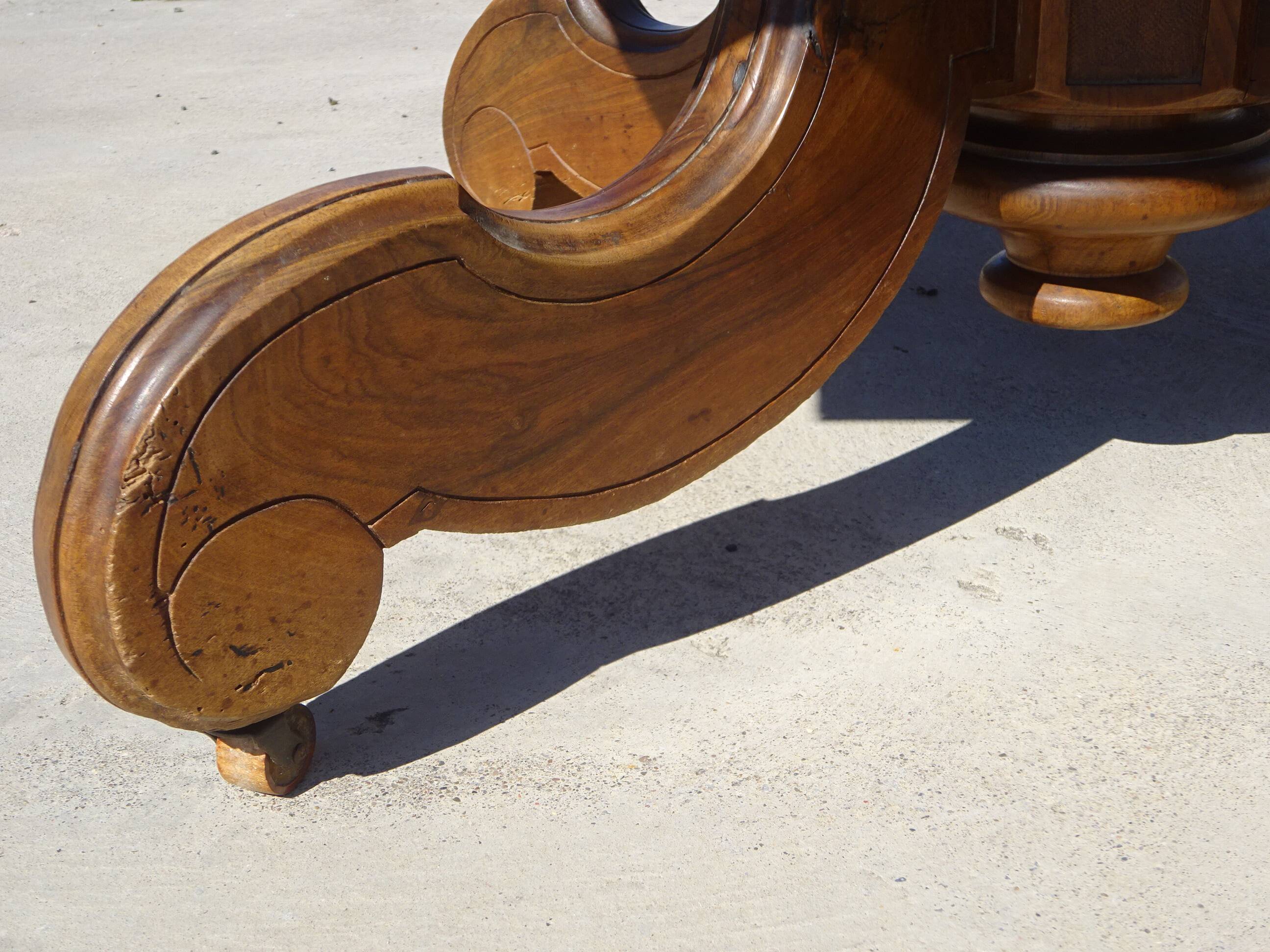 Square dining table, central leg, seats 8
