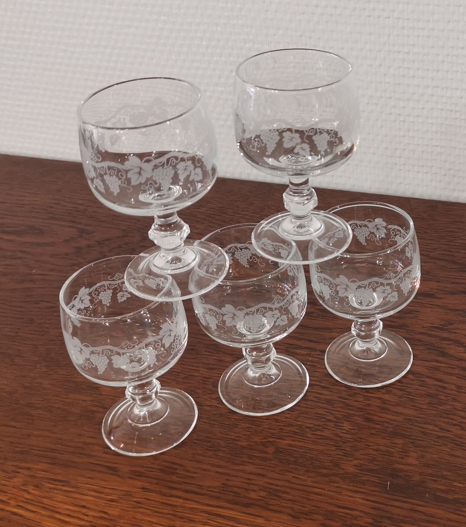 Set of 5 glasses aperitif on foot decoration grapes and vine shoot Luminarc