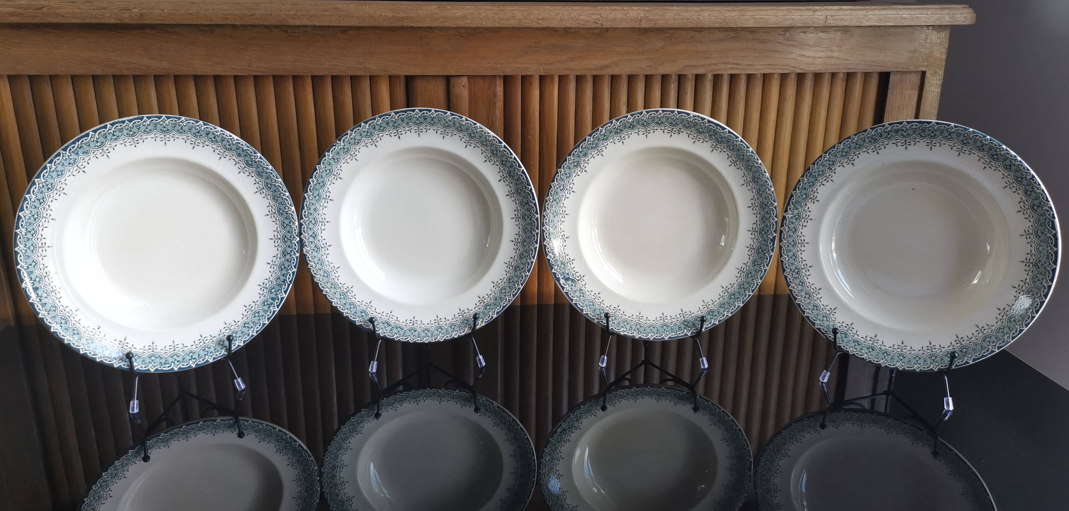 4 assiettes creuses en Terre de Fer Longwy modèle "Suzanne"