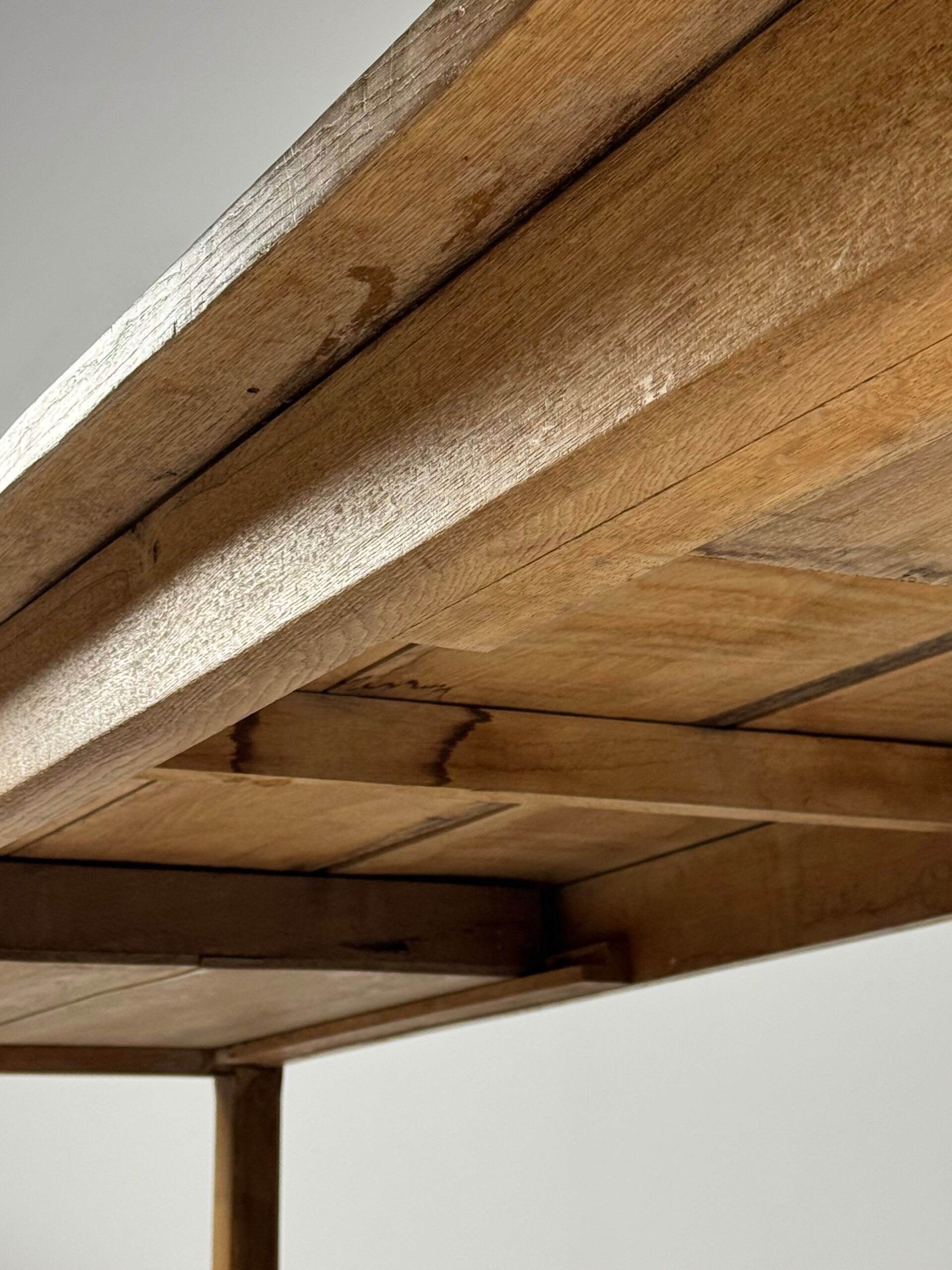 Table de monastère française en chêne du 19ème siècle