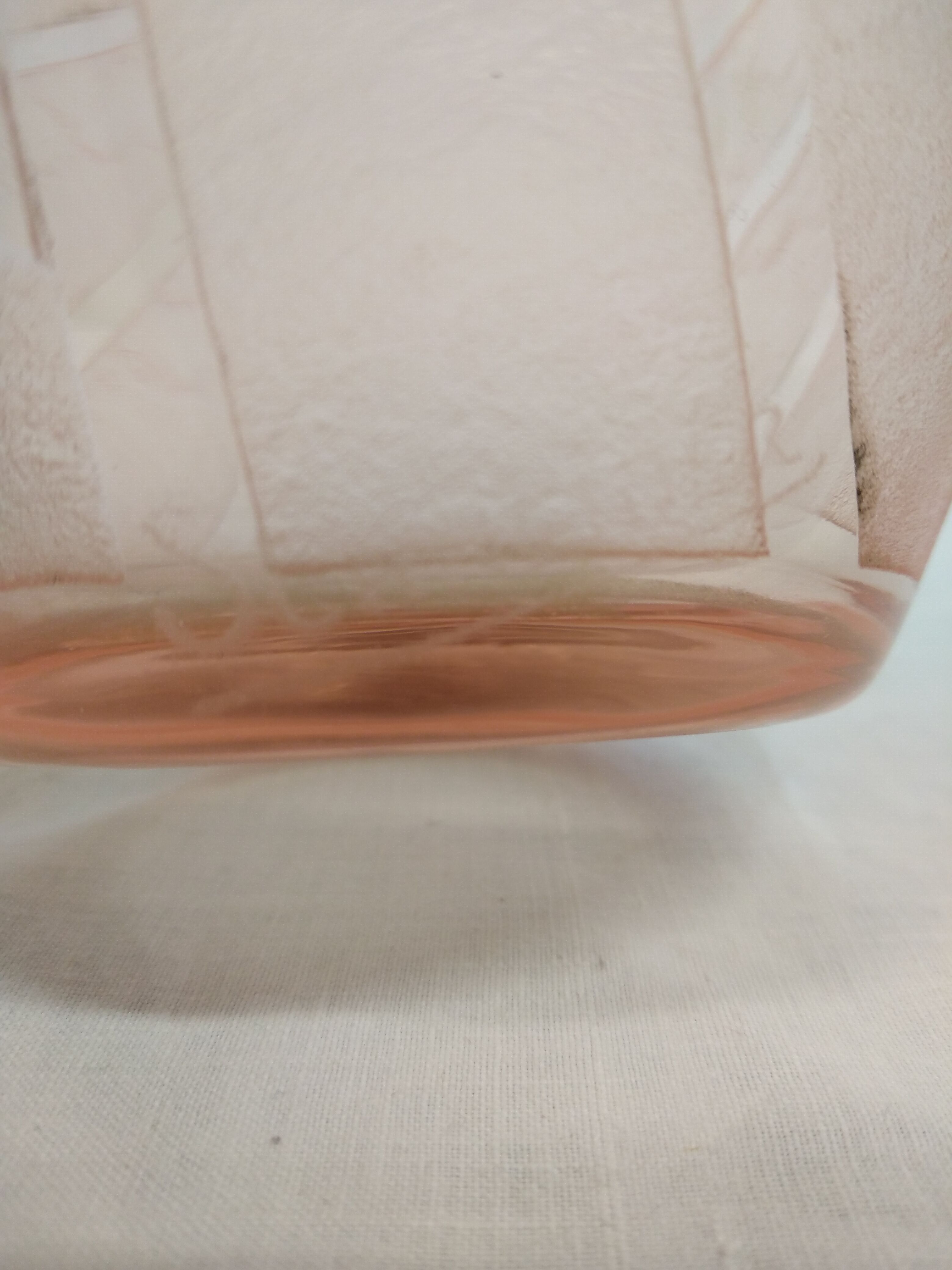 Schneider art deco ice vase