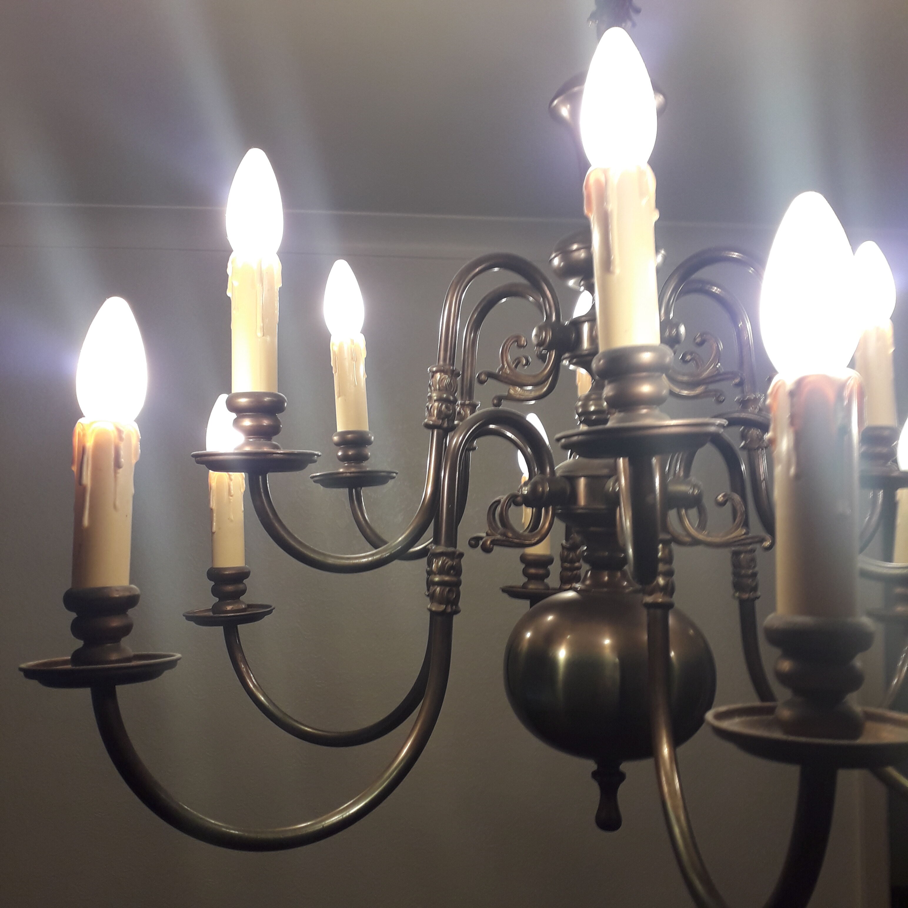 Two-storey chandelier Dutch style