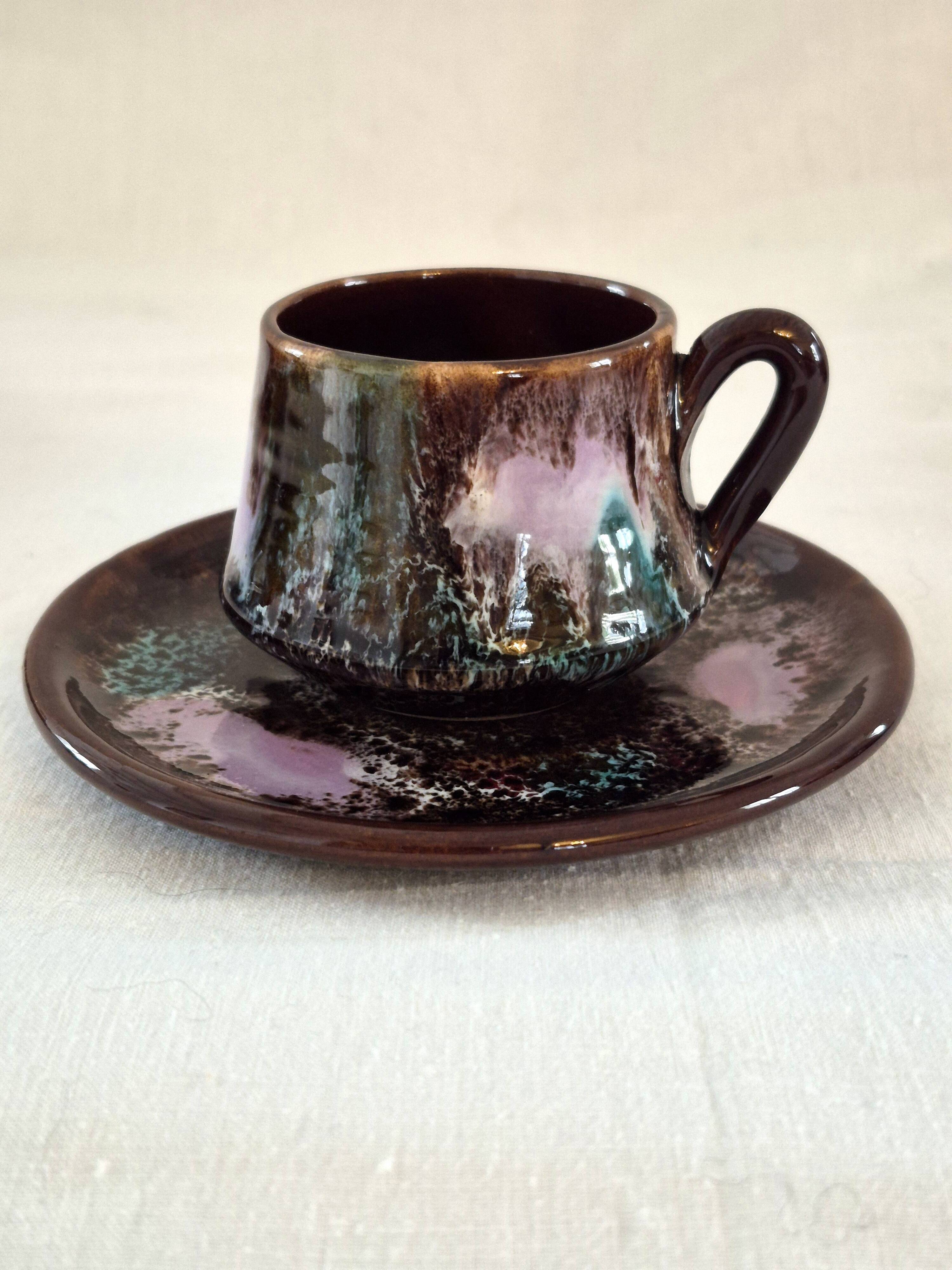 Six cups and saucers Vallauris glazed ceramic in brown and old pink.