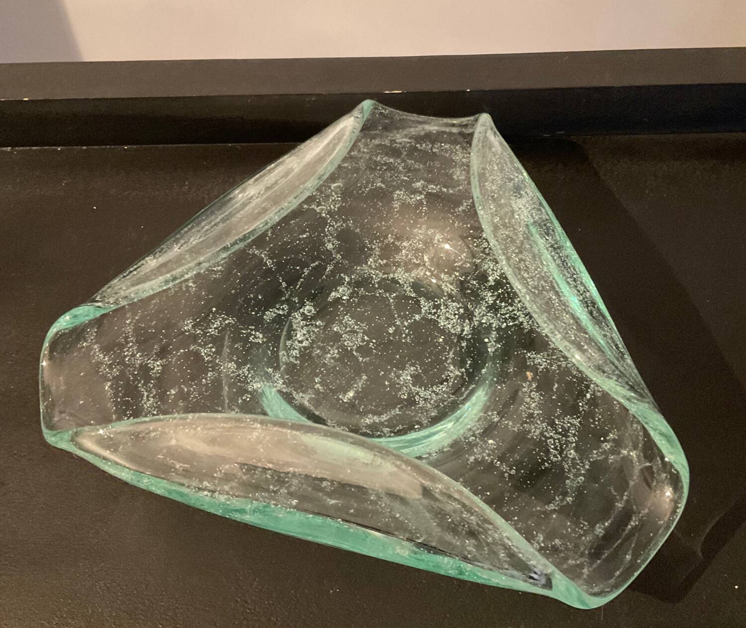 Vintage pocket in bubbled glass paste