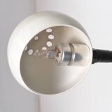 Articulated desk lamp