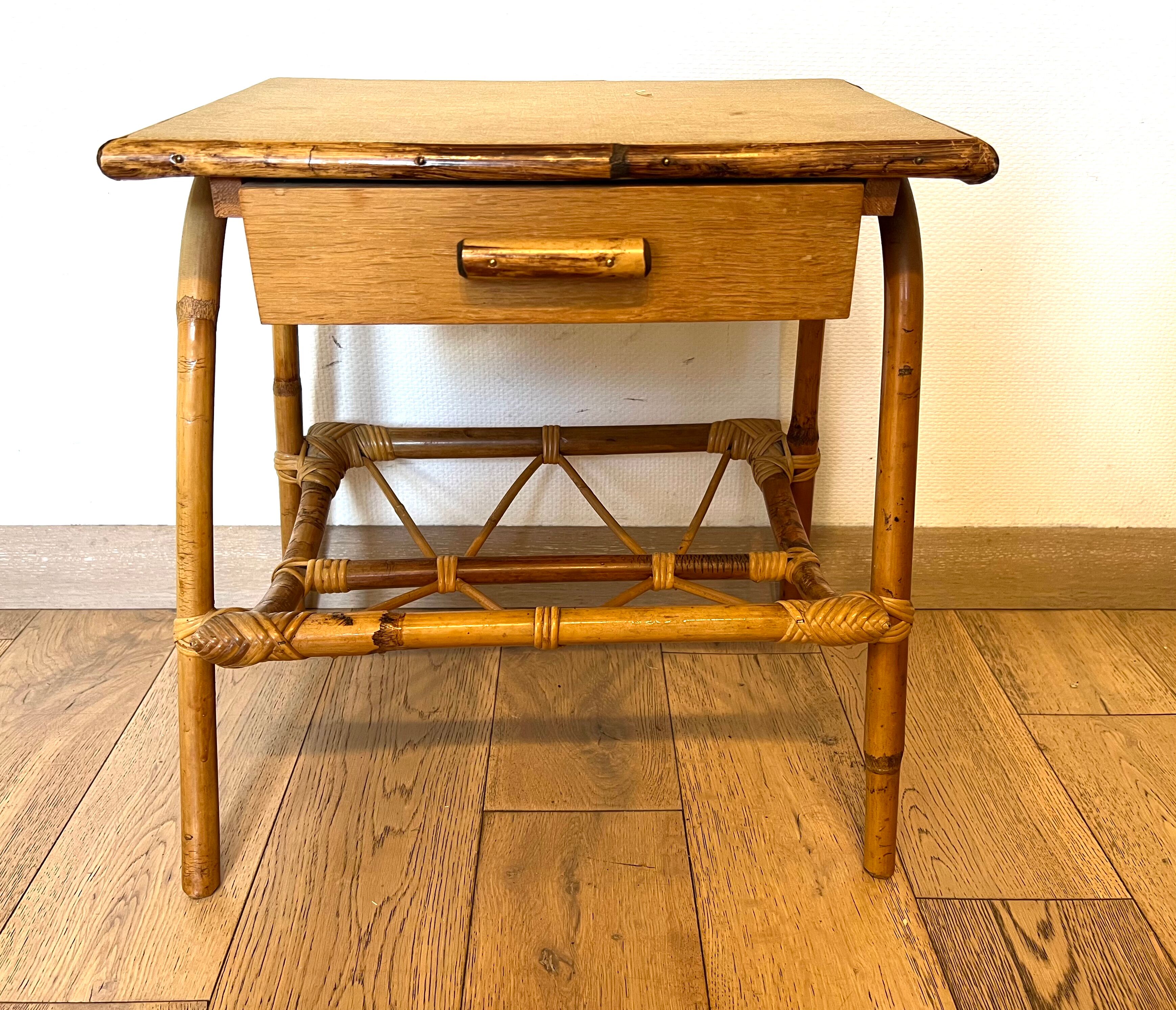 Side table in bamboo and rattan