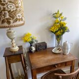 Antique table lamp in marble and tapestry