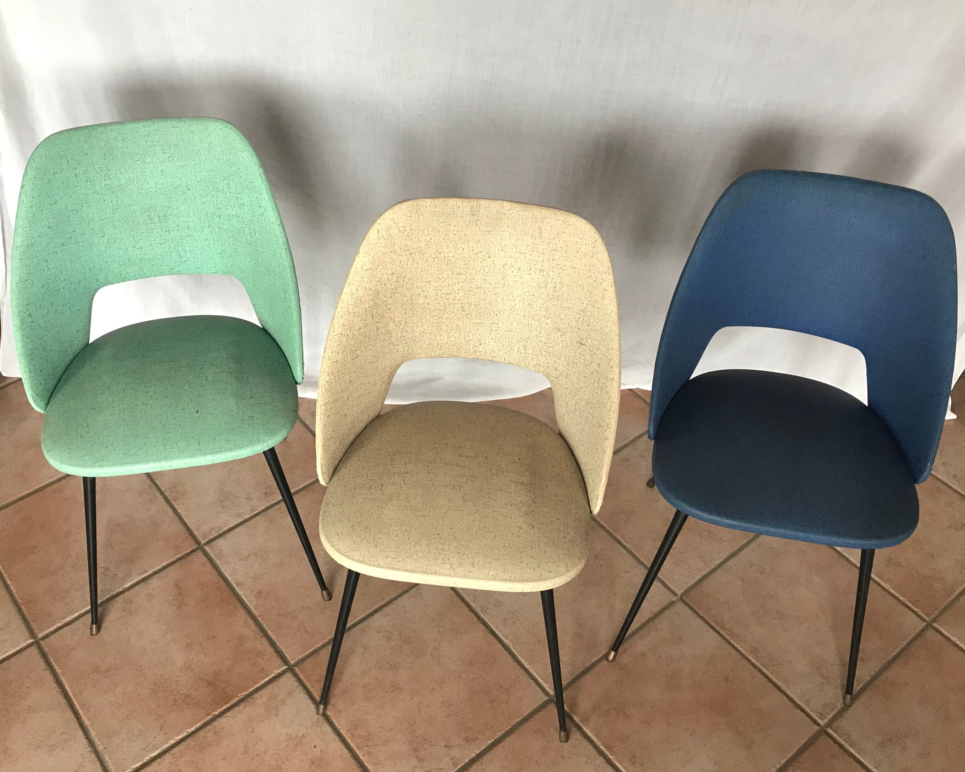 3 chaises tonneau années 50/60 skaï