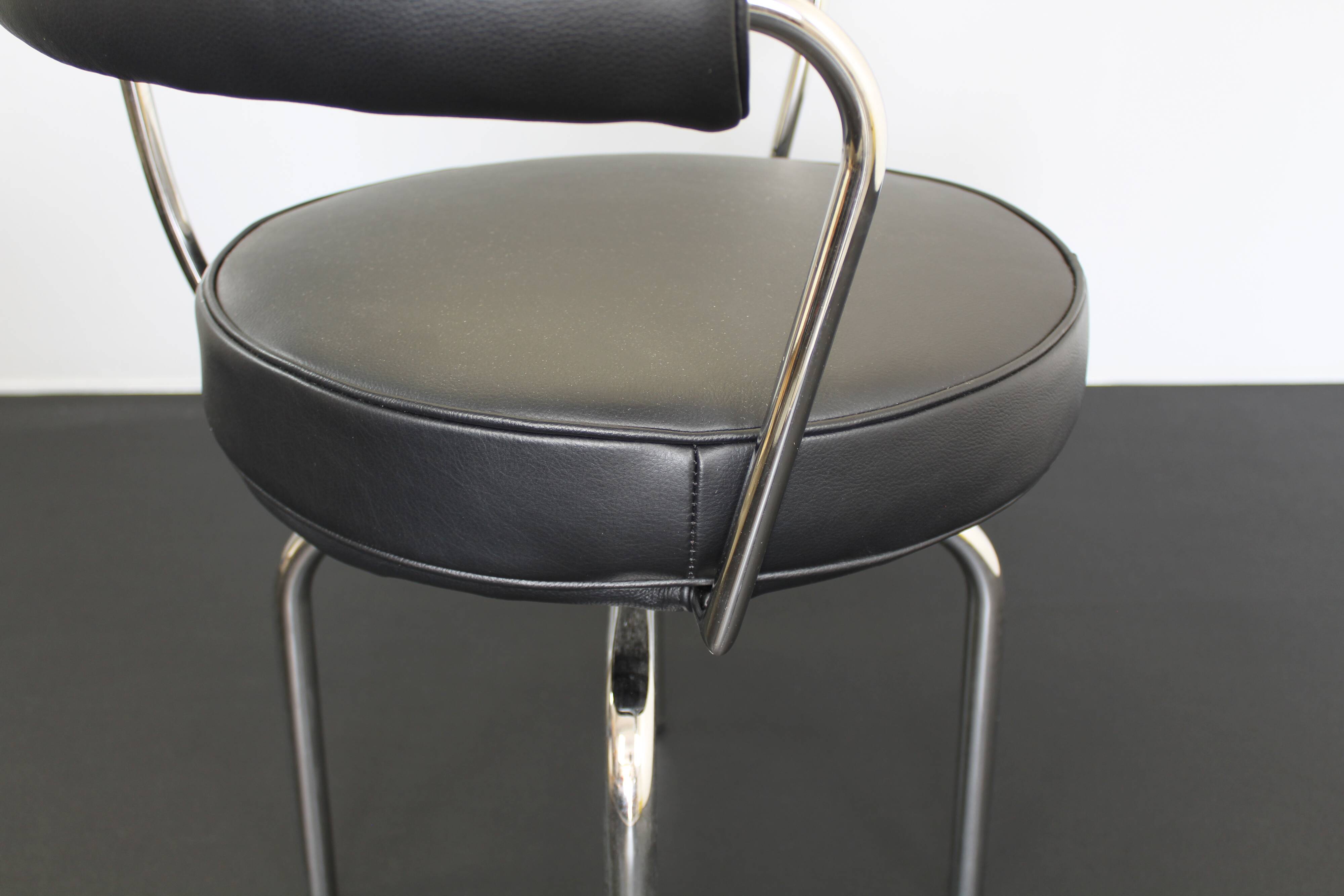 Set of 2 Lc7 Le Corbusier Cassina Charlotte Perriand