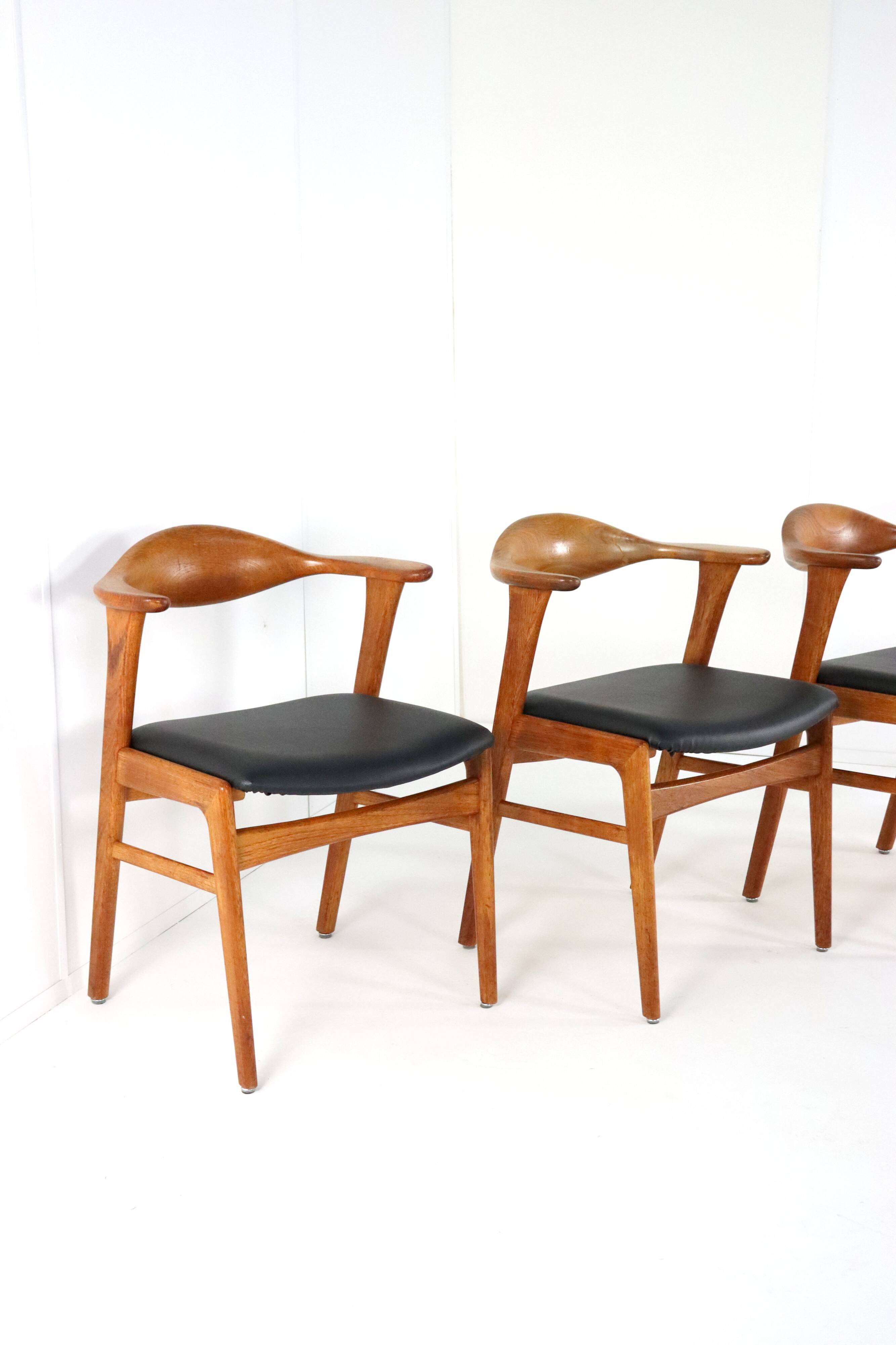 Set of 4 Erik Kirkegaard Hong stolefabrik chairs vintage model 49