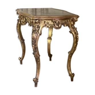 Table en bois sculpté et doré de style Louis XV vers 1880