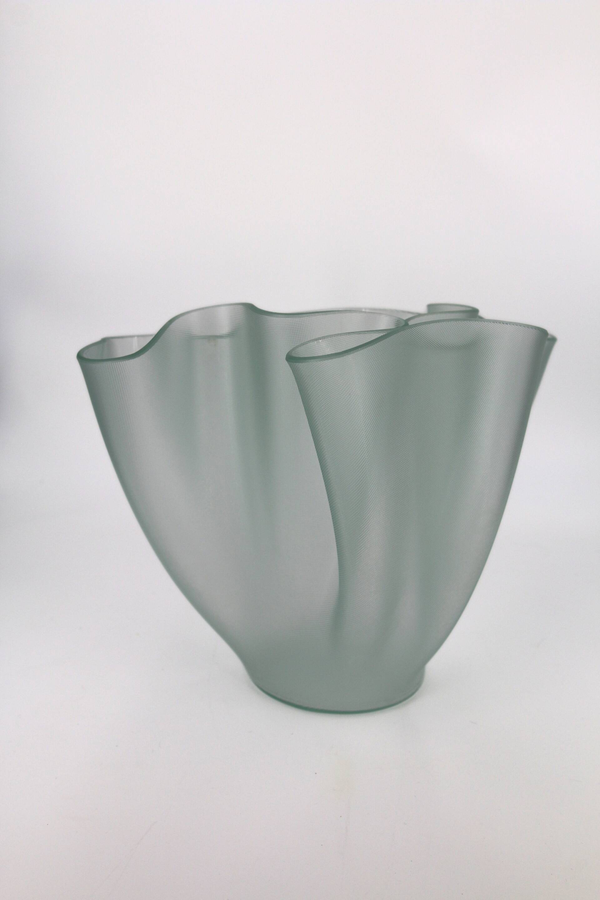 Glass Vase, "Cartoccio" model by Pietro Chiesa for Fontana Arte