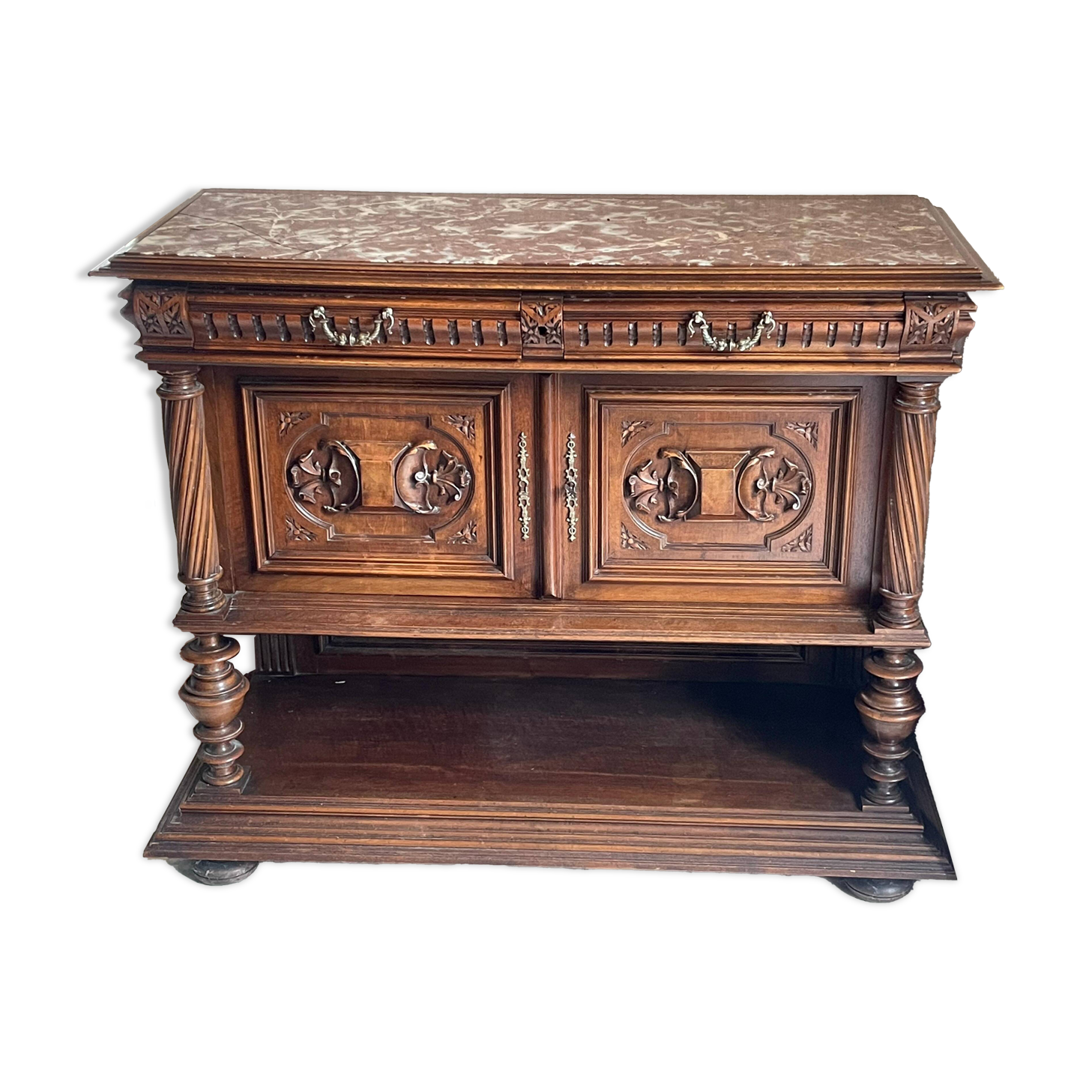 Renaissance-style buffet