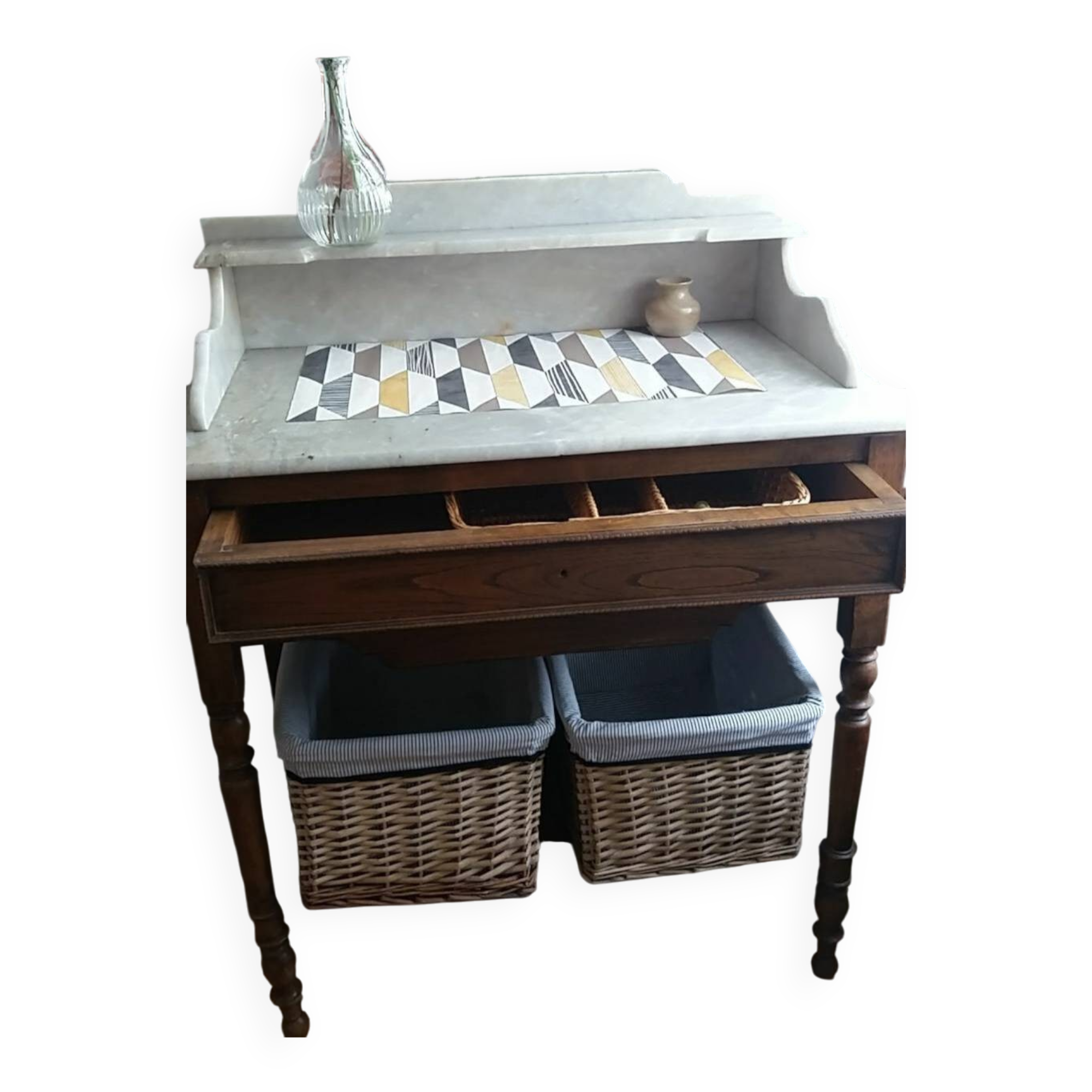 Dressing table in oak wood with a slightly veined white marble top.