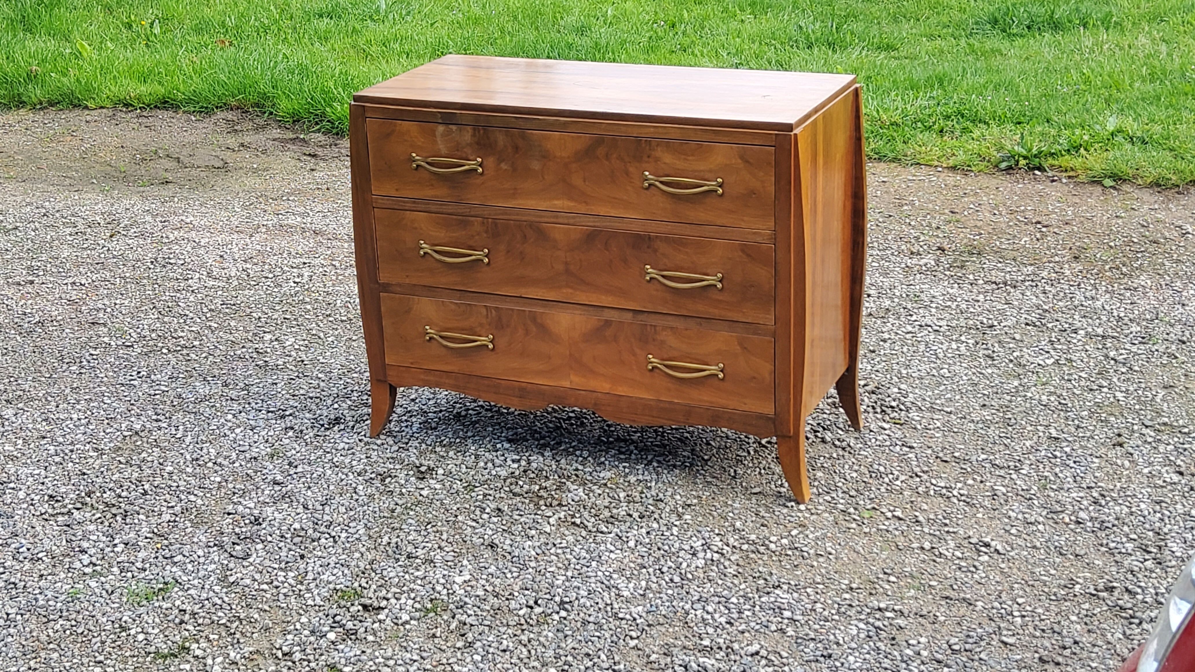 Chest of drawers from the 40s/50s in golden blond walnut 3 drawers feet compass