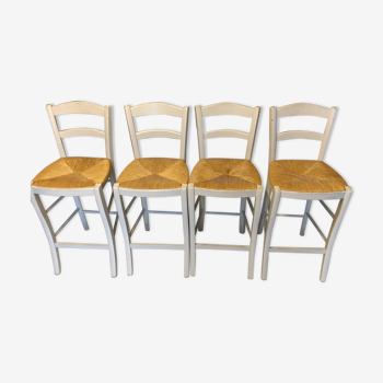 4 chaises hautes