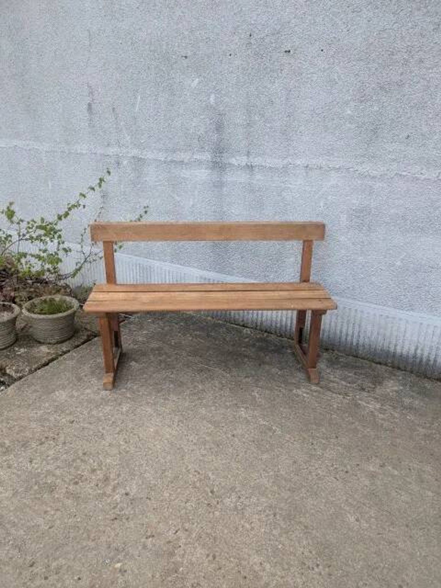 Banc avec dossier