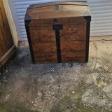 Malle en bois ancien
