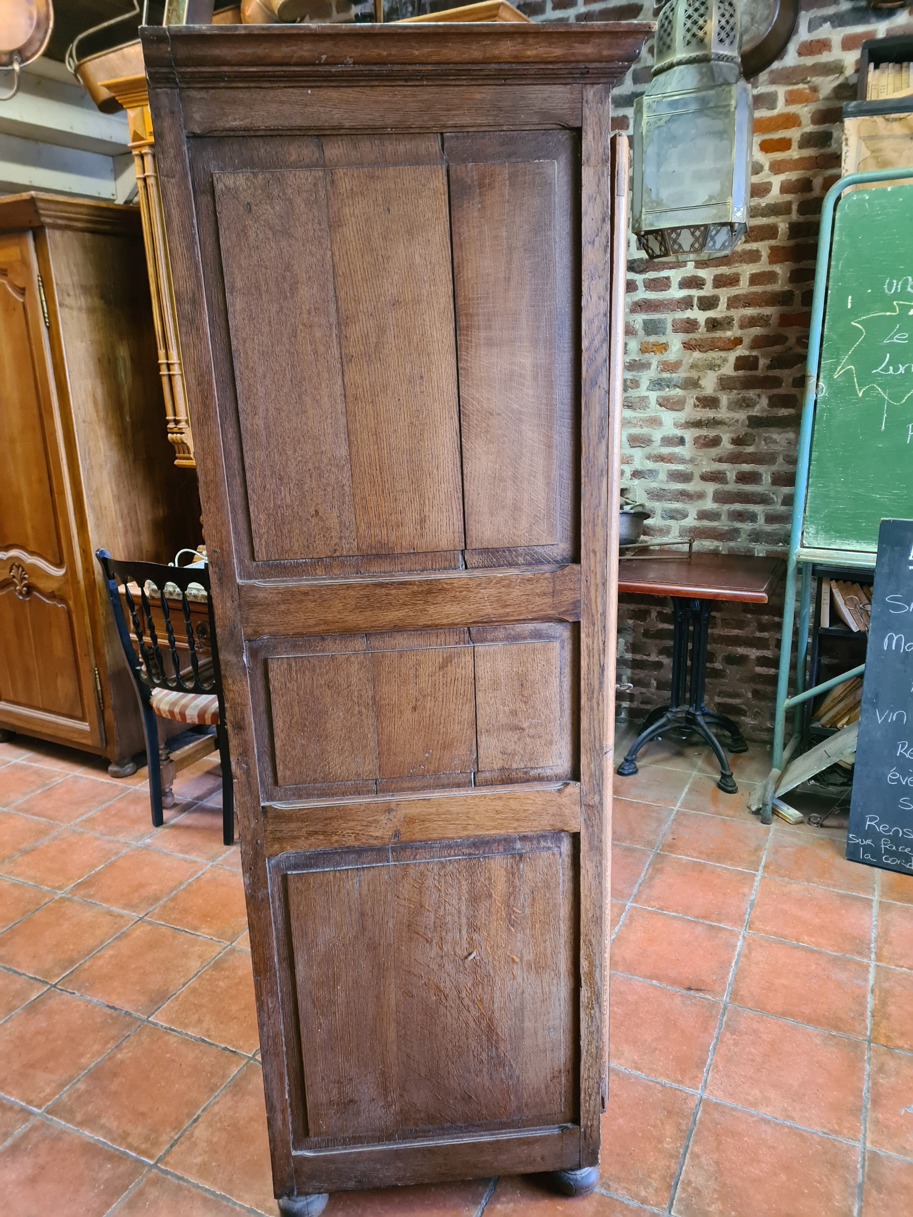 oak cupboard
