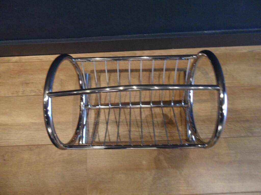 Porte-revues en chrome vintage