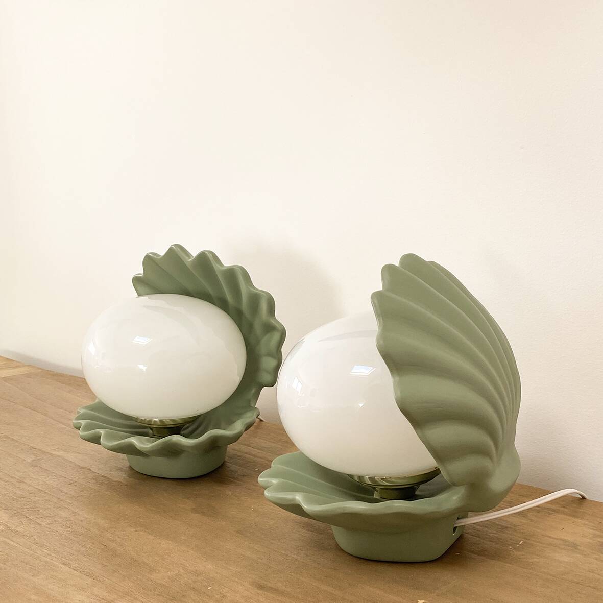 Ceramic shell lamp from the 70s/80s.