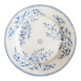 Flat earthenware plate Terre de Fer , Grigny , model Epine