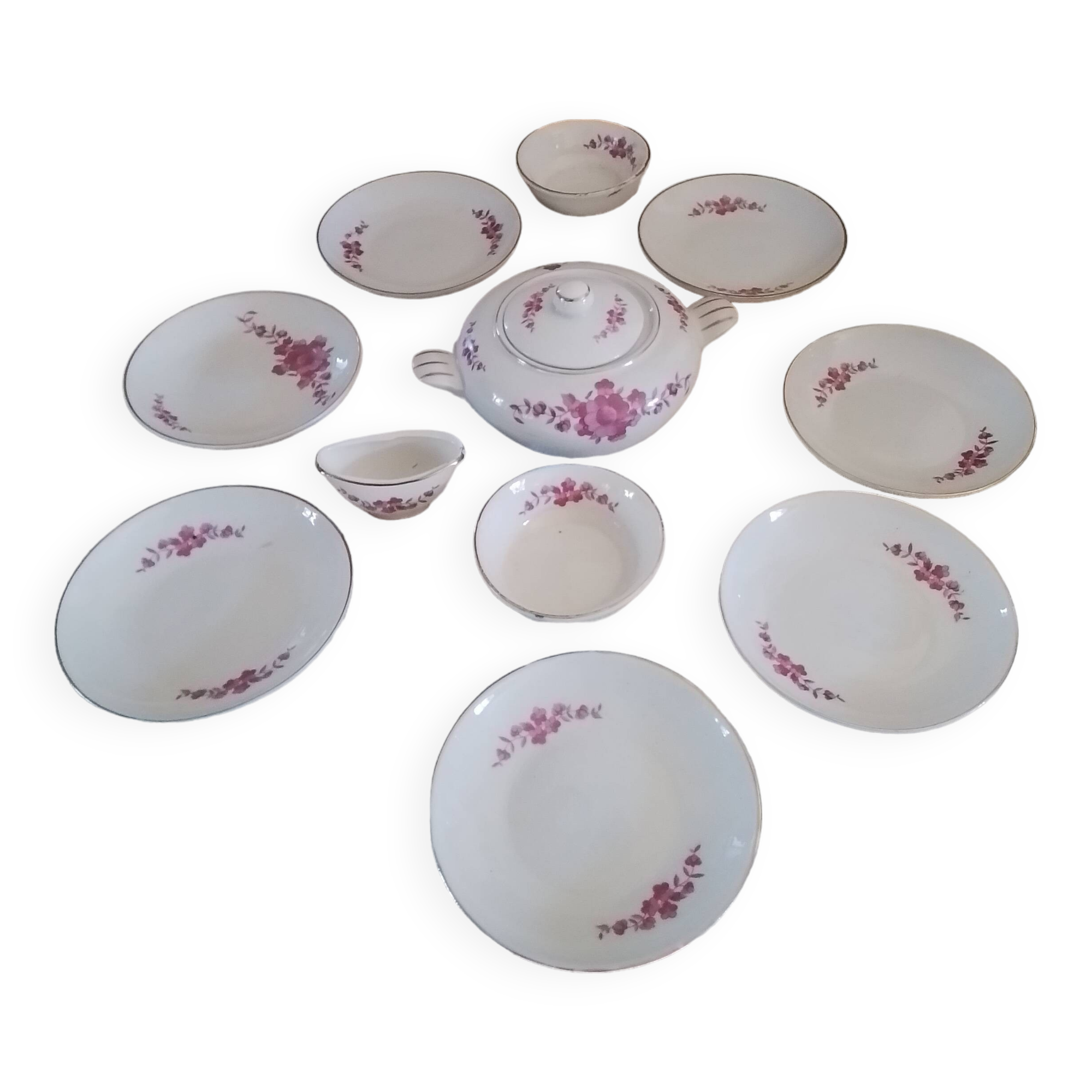 Antique porcelain dinette
