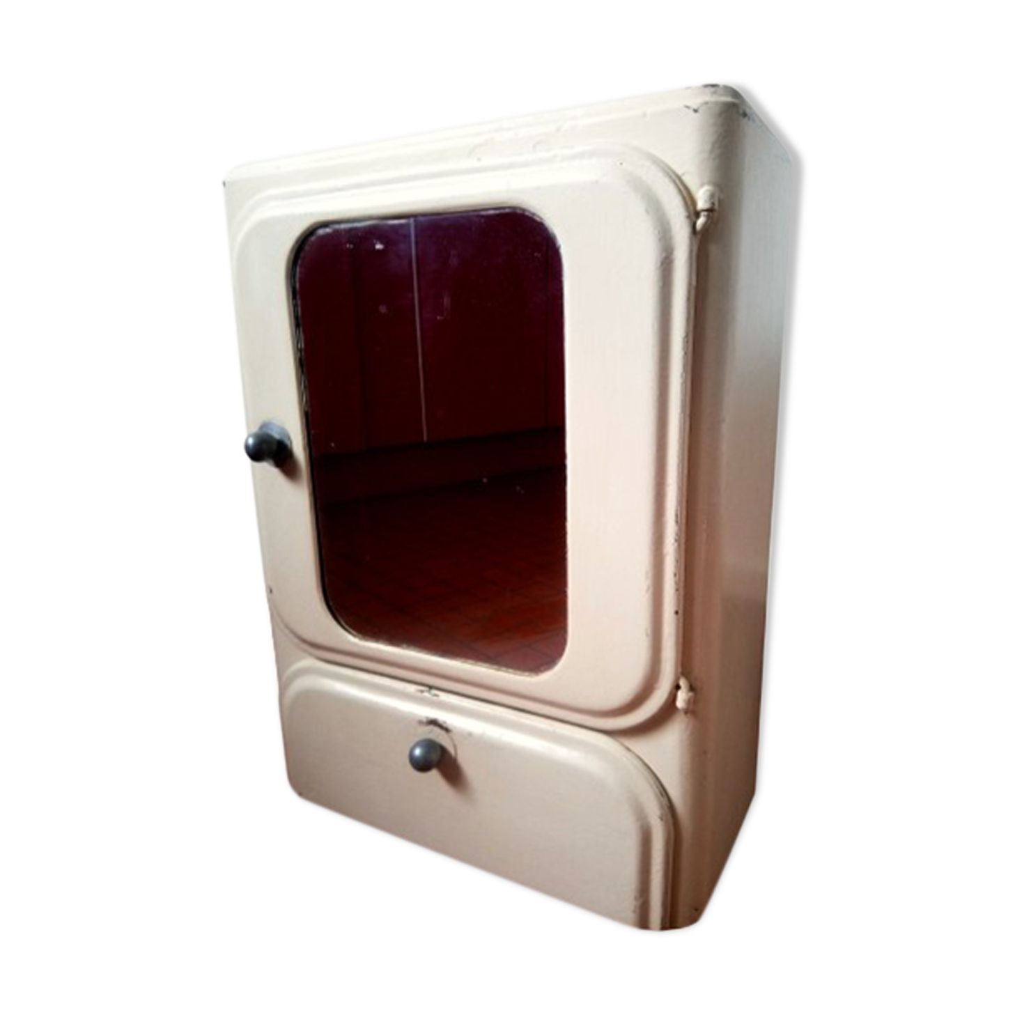 Medicine cabinet of the 40s in sheet metal