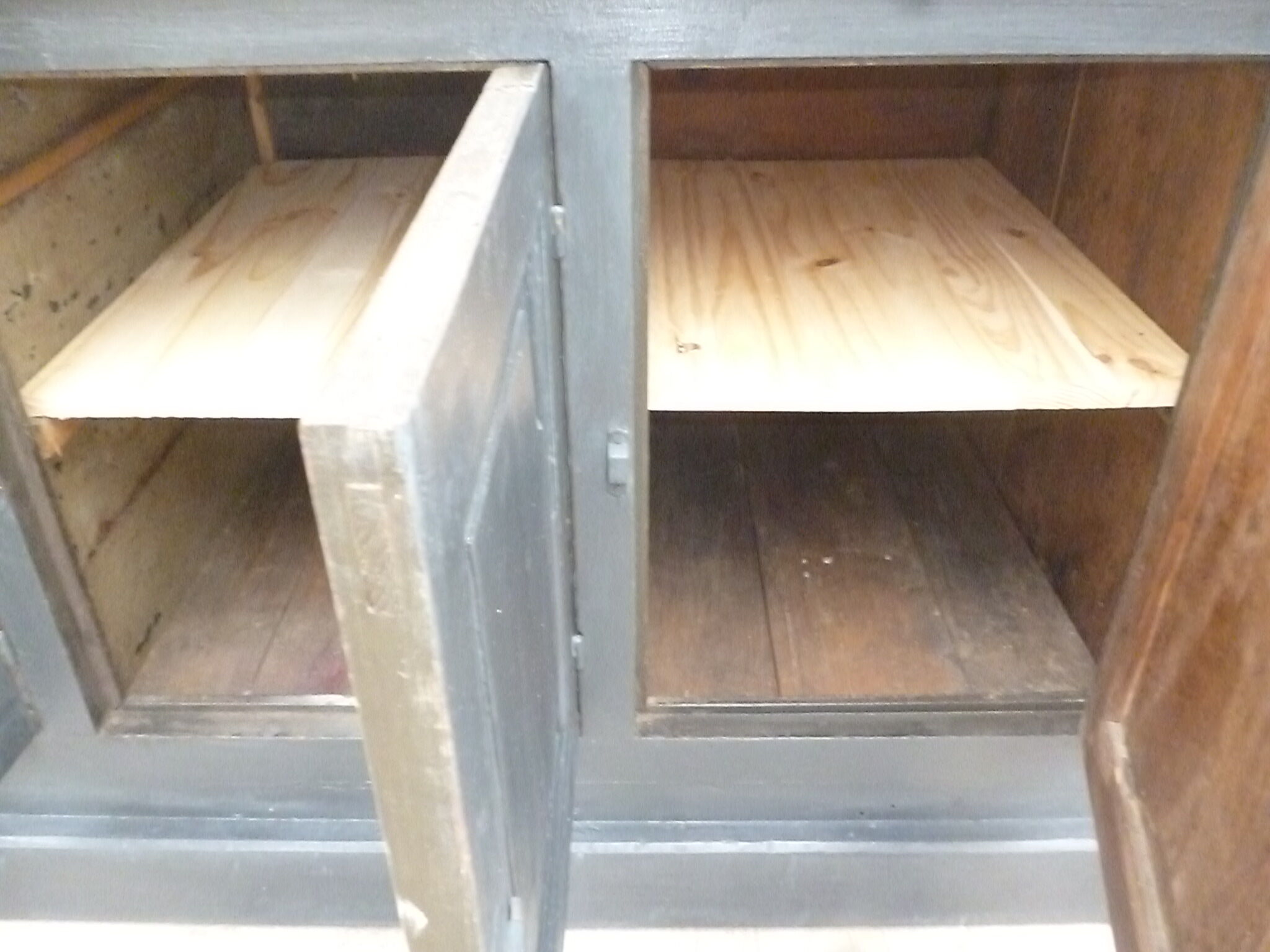 Workshop furniture enfilade