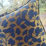 Decorative cushion amalys blue and gold