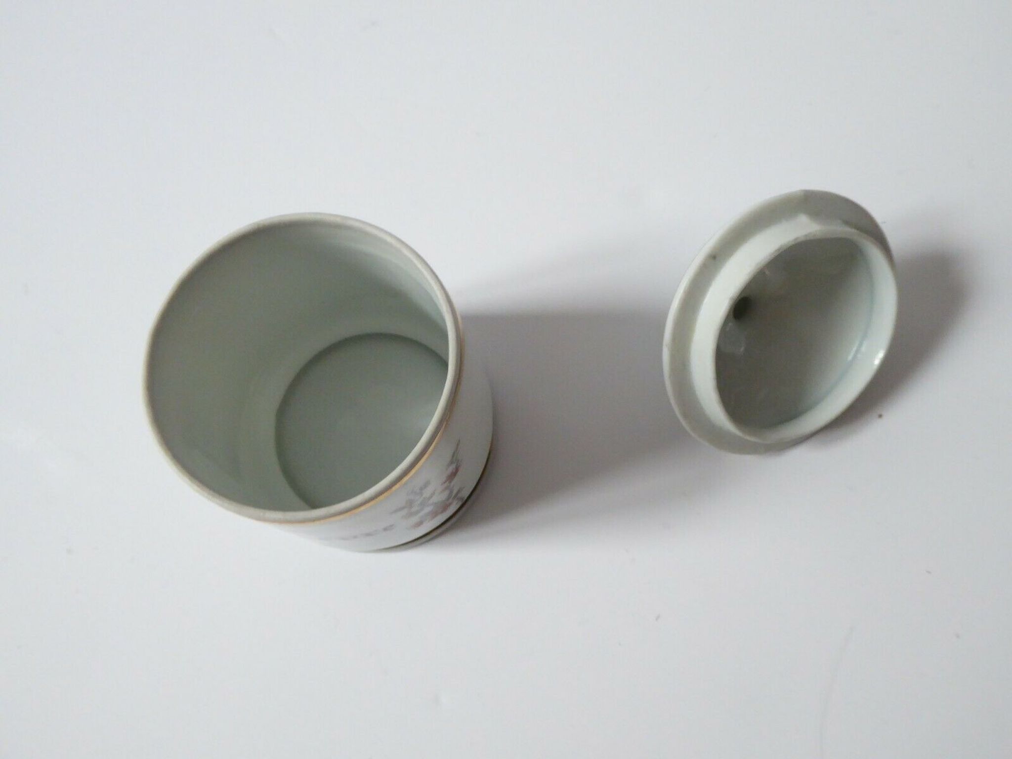 French porcelain genièvre spice pot