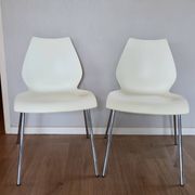 2 Maui chairs designed by Vico Magistretti for Kartell, in very good condition.