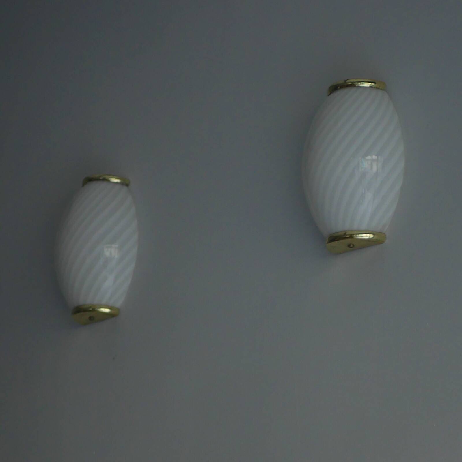 1980s Murano wall lights - Italian design - Swirled glass and brass
