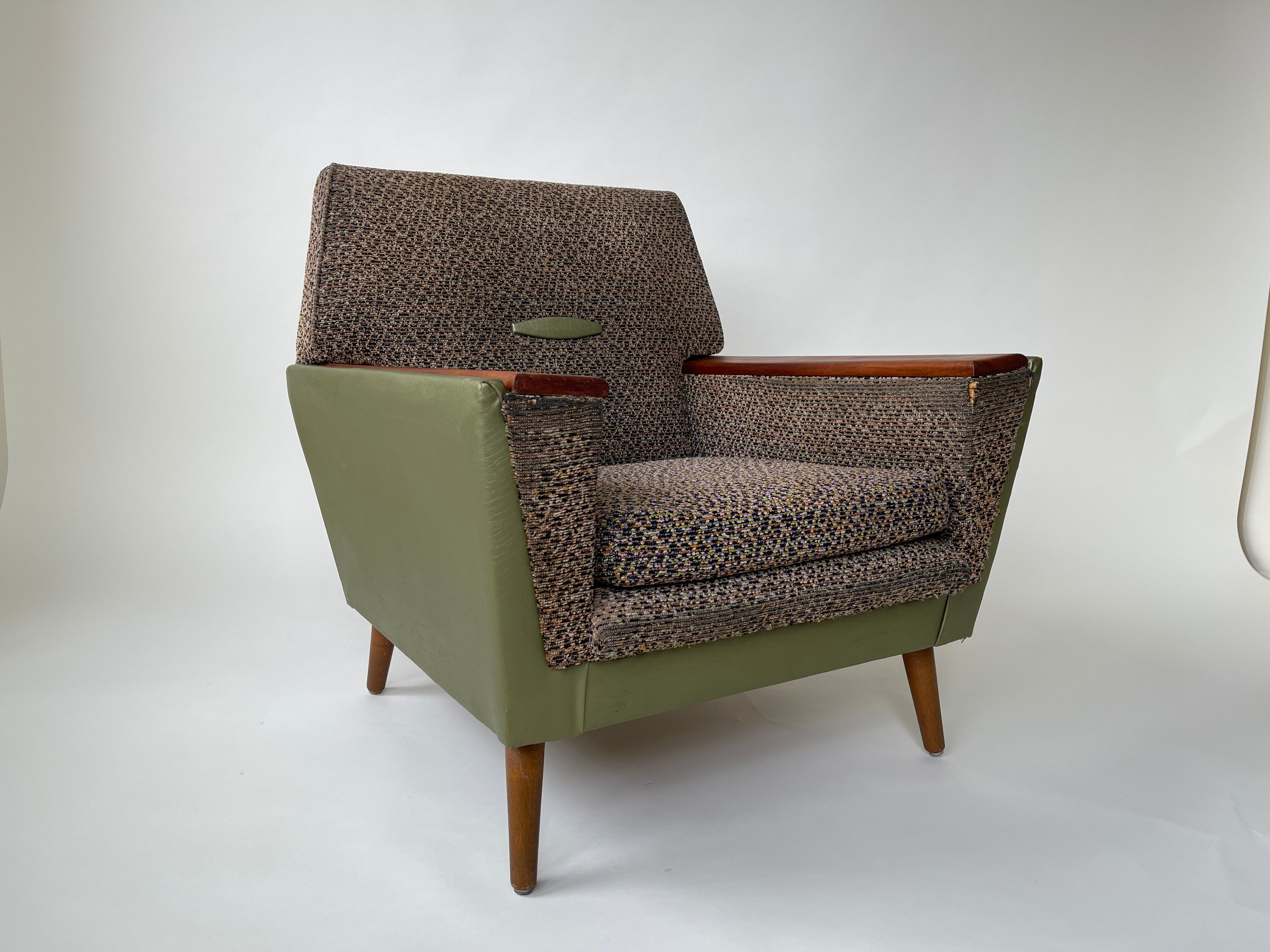 Pair of 1950s Lounge Chairs with Teak Arms