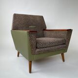 Pair of 1950s Lounge Chairs with Teak Arms