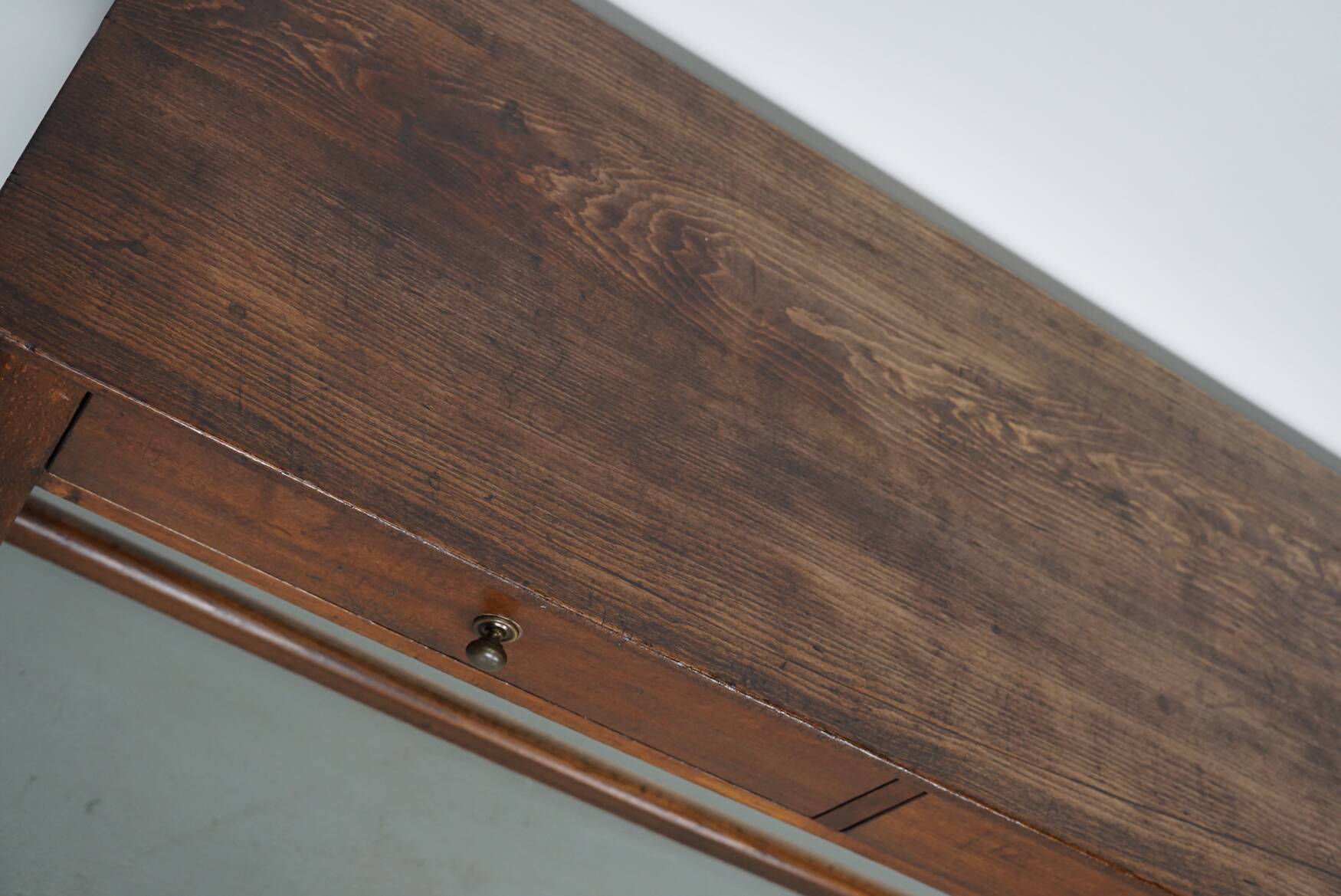 Antique French Rustic Farmhouse Elm Side Table, Early 20th Century