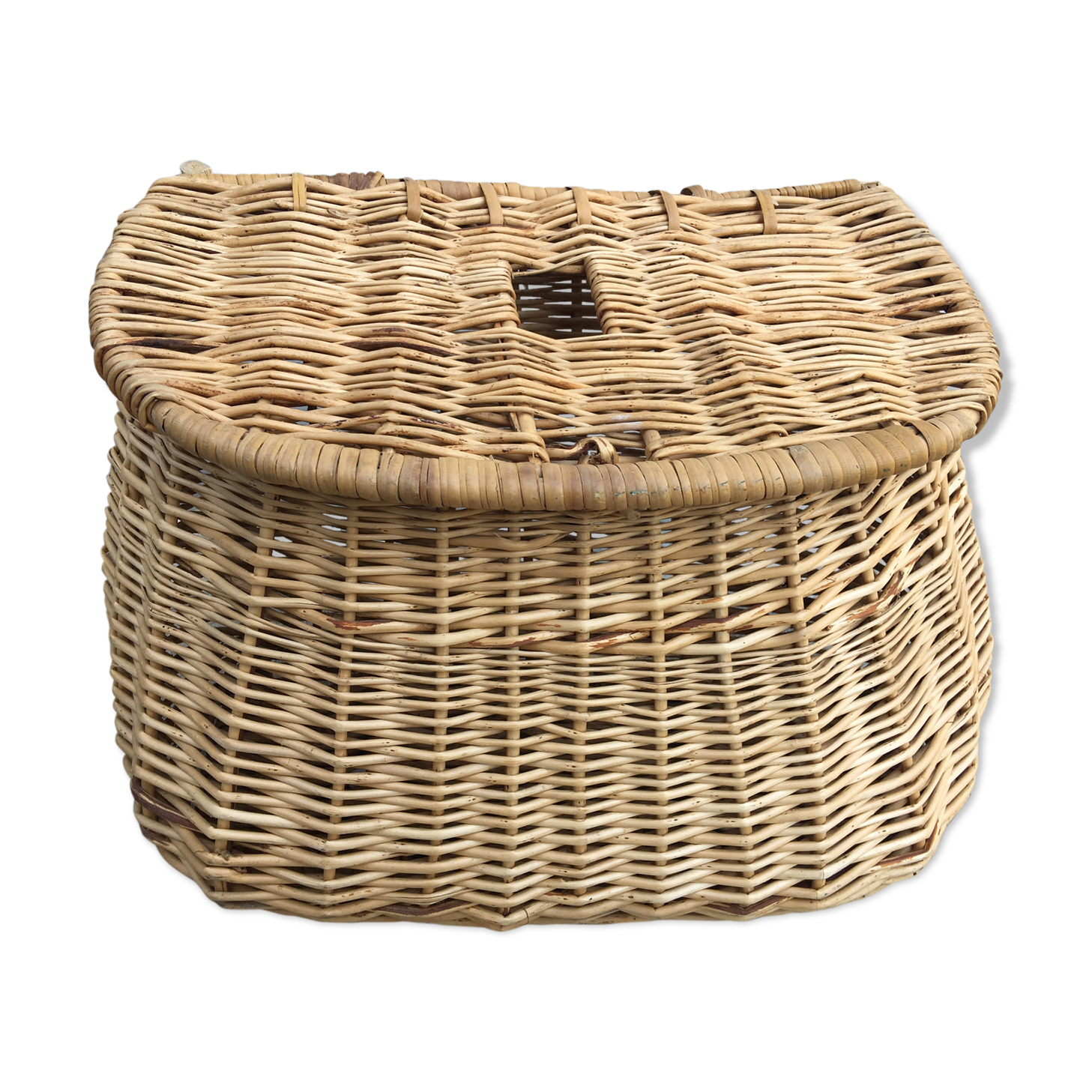 Former rattan fishing basket