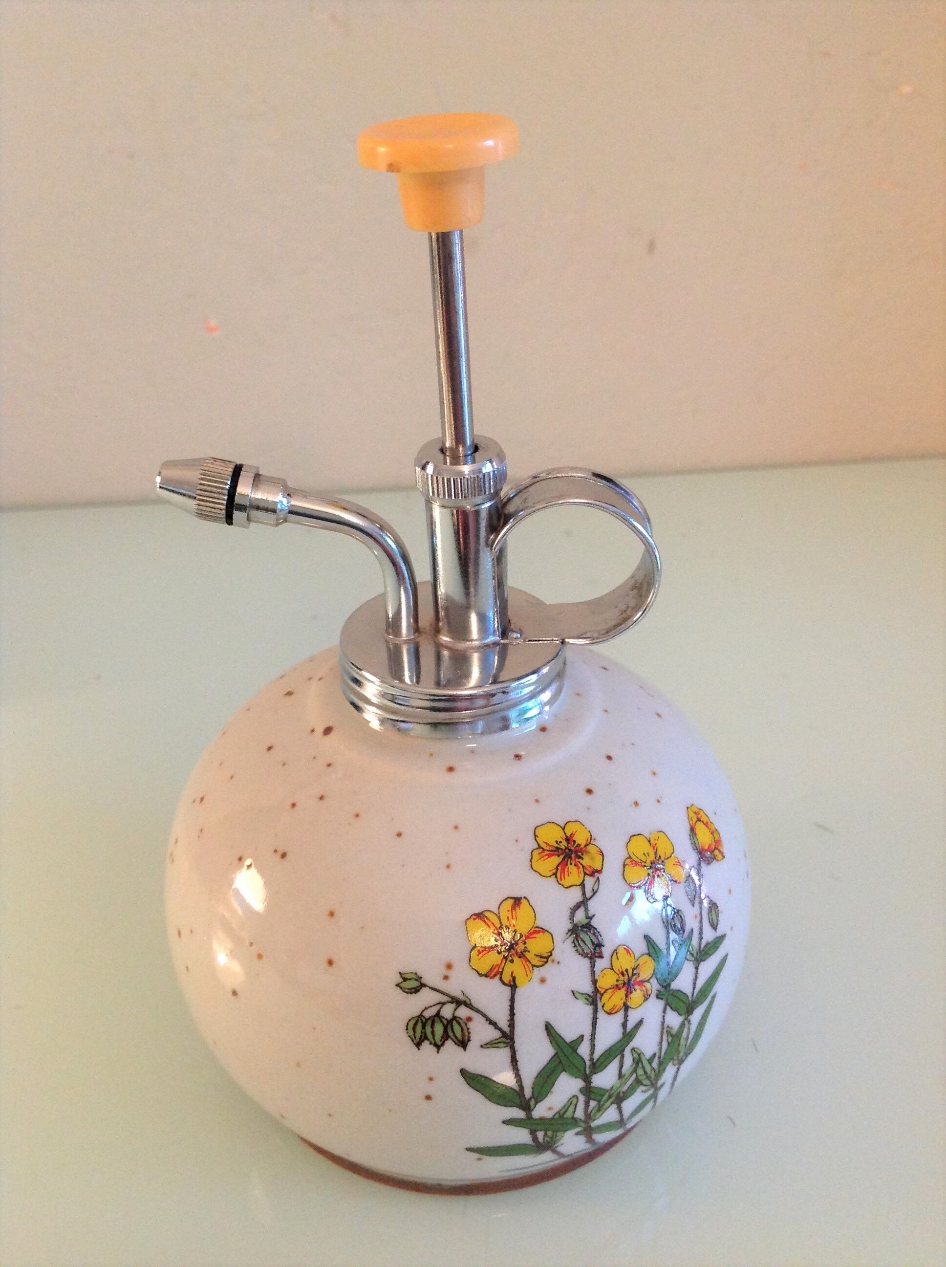 Ball vaporizer in light gray / vintage 70s ceramic