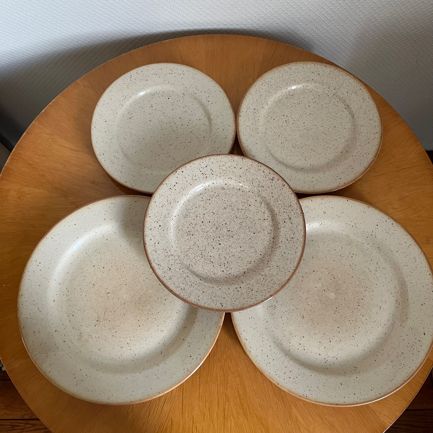 Set of 5 vintage plates in Tulowice sandstone 1970