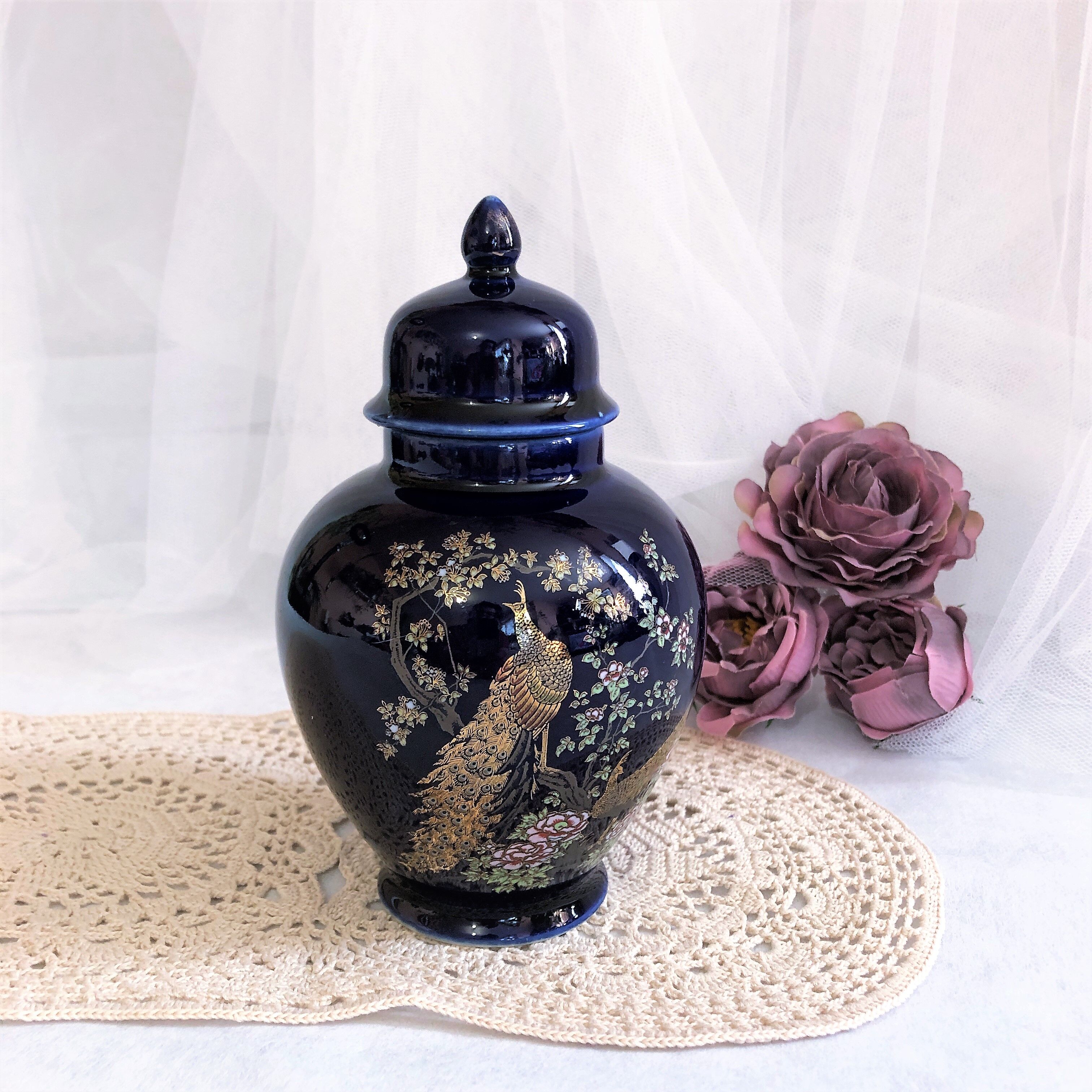 Potiche cobalt blue porcelain lid jar decorated with peacocks